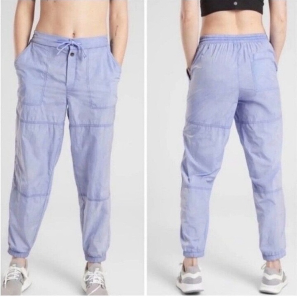 Athleta Expedition Jogger Windpants in Dusty Blue Like New Size Small Petite